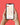 Manos sosteniendo un smartphone con fondo azul, visualizando zonas seguras y ubicación en tiempo real desde la app de Xplora.